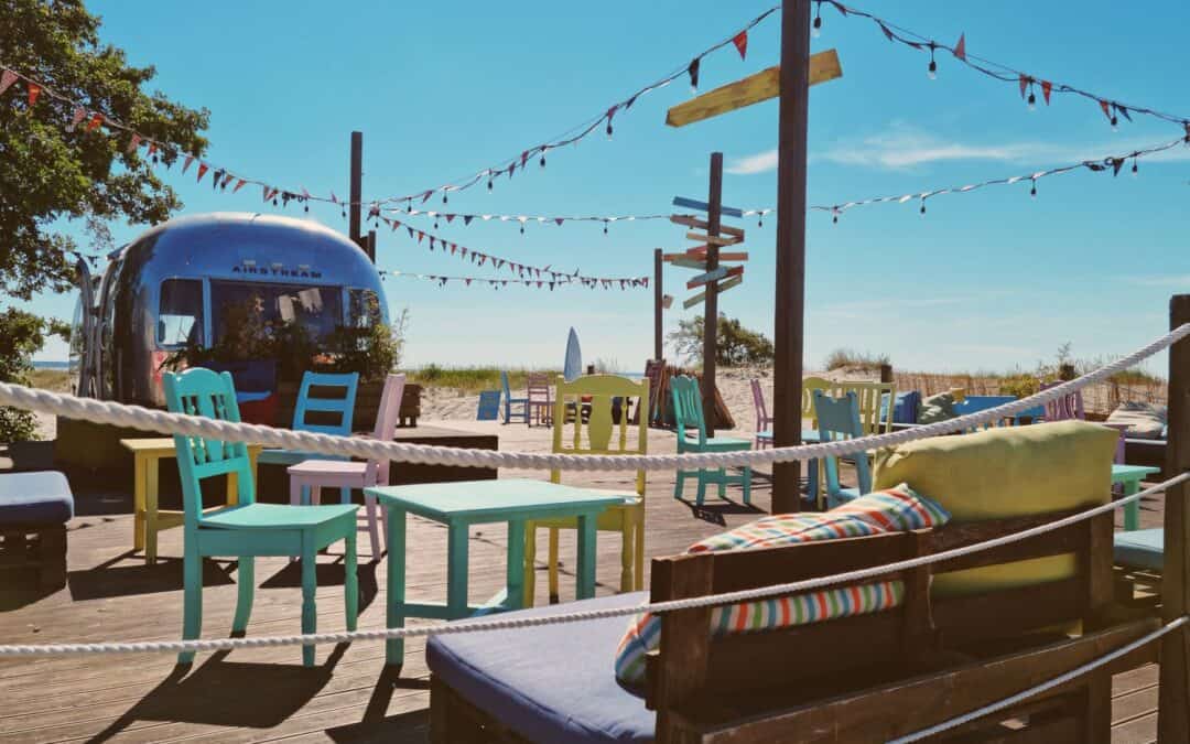 El Castillo Beach Bar Moraira: aan het strand, van ontbijt tot avond