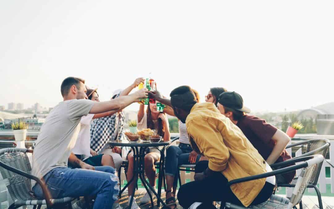Rooftopbars in Moraira: cocktails met uitzicht over het dorp